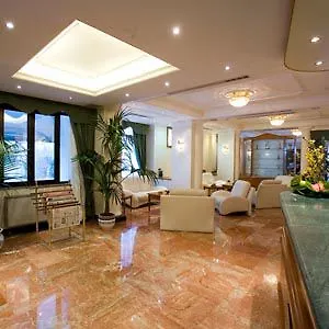 Dei Platani Hotel 4*