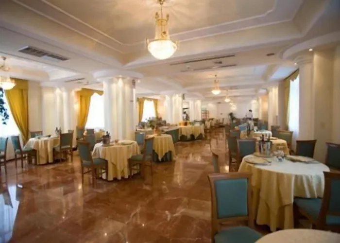 Dei Platani Hotel 4*
