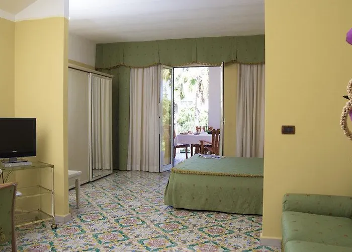 Dei Platani Hotel 4*